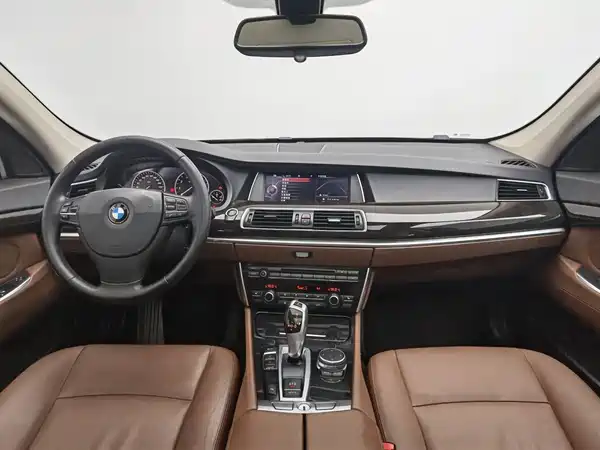 BMW 5 Series GT 2015