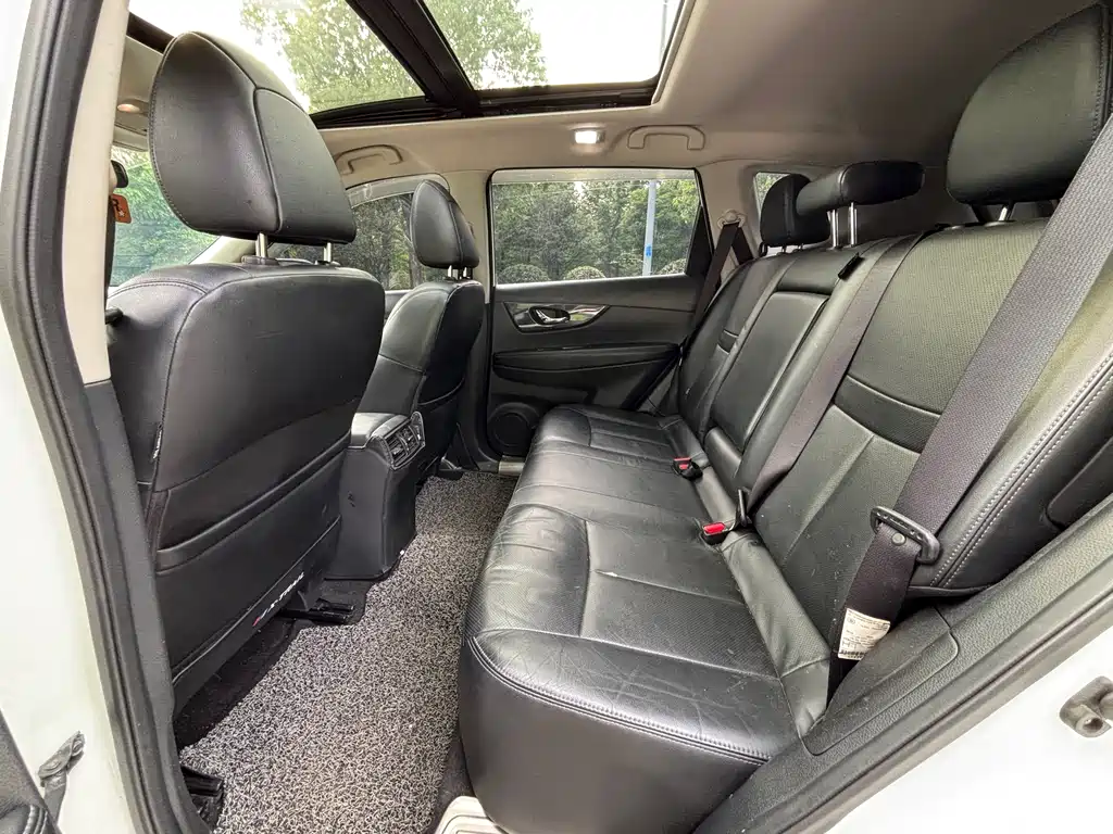 Nissan X-Trail 2018 — фото 11