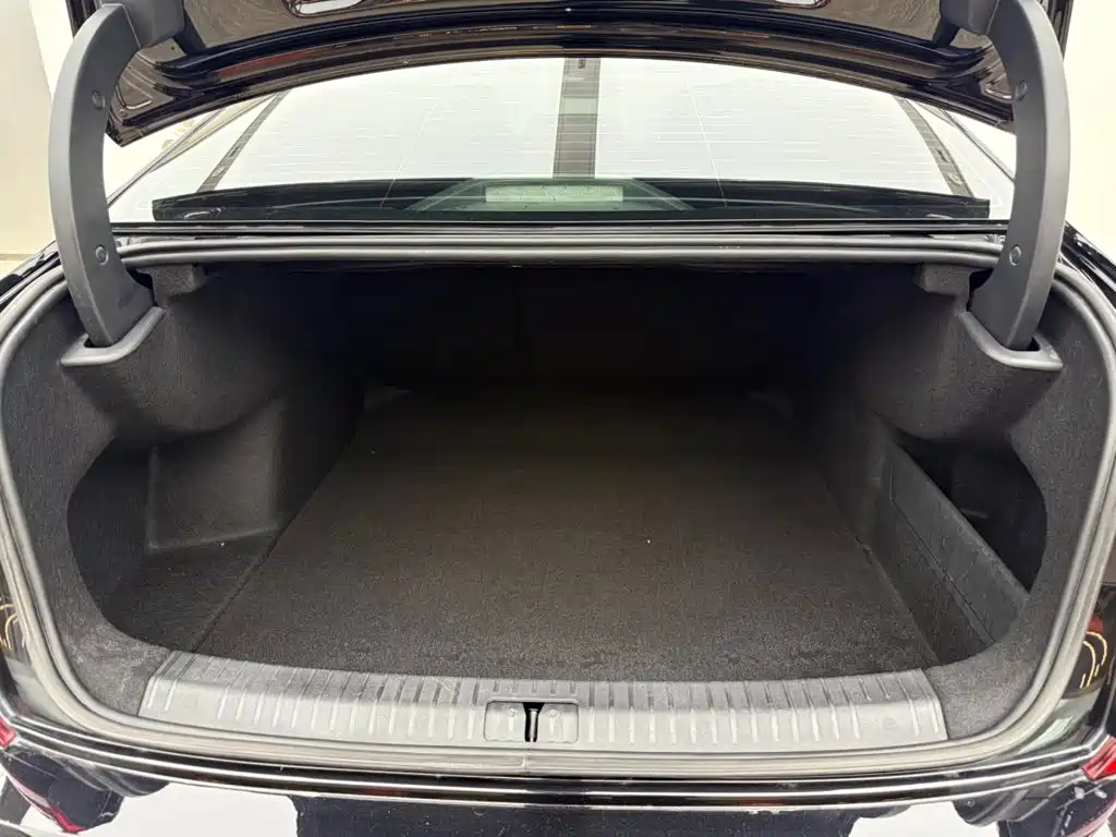 Volkswagen Passat 2021 — фото 11