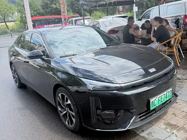 Geely Galaxy L6 2024