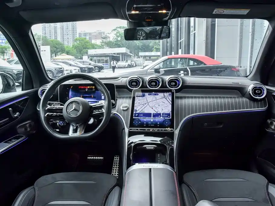 Mercedes-Benz GLC AMG 2026 — фото 11
