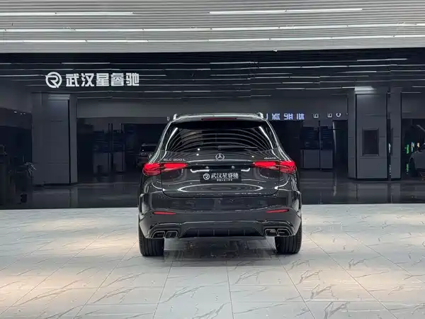 Mercedes-Benz GLC 2023