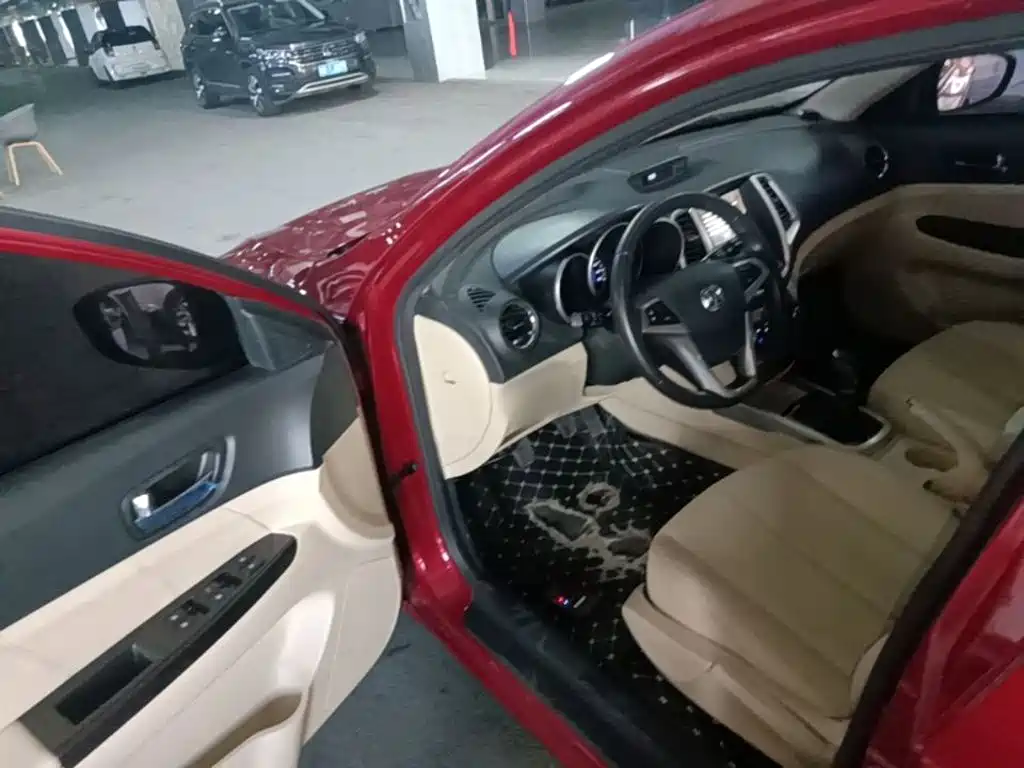 Changan Eado 2015 — фото 16