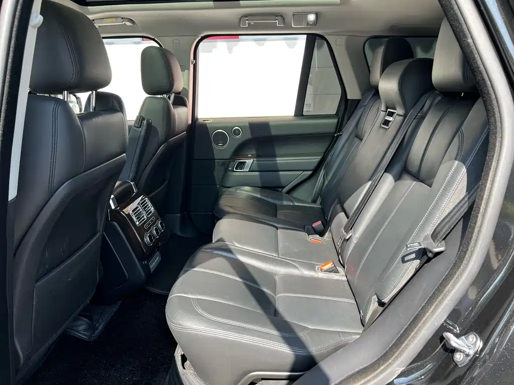 Land Rover Range Rover 2018 — фото 14