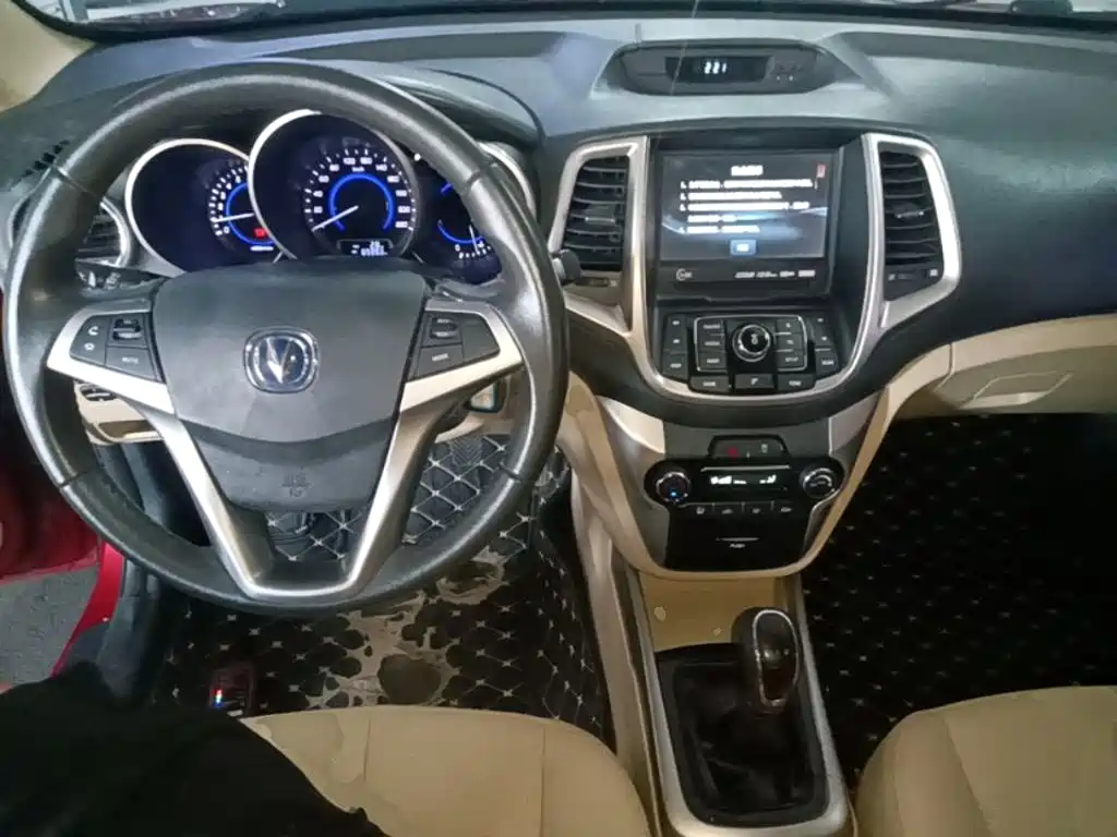 Changan Eado 2015 — фото 10