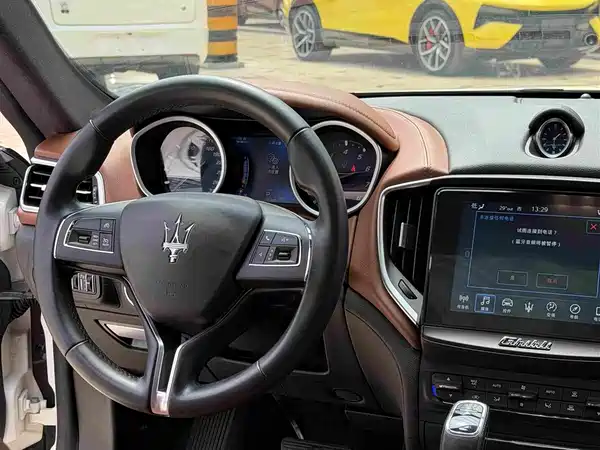 Maserati Ghibli 2019