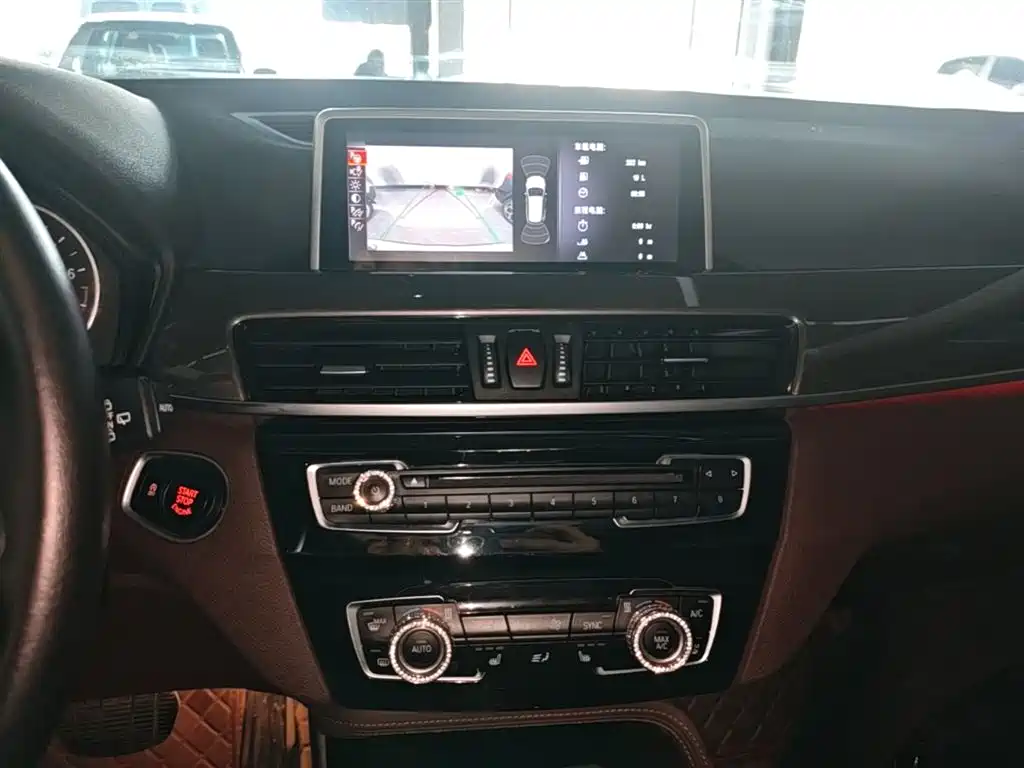 BMW X1 2017 — фото 13