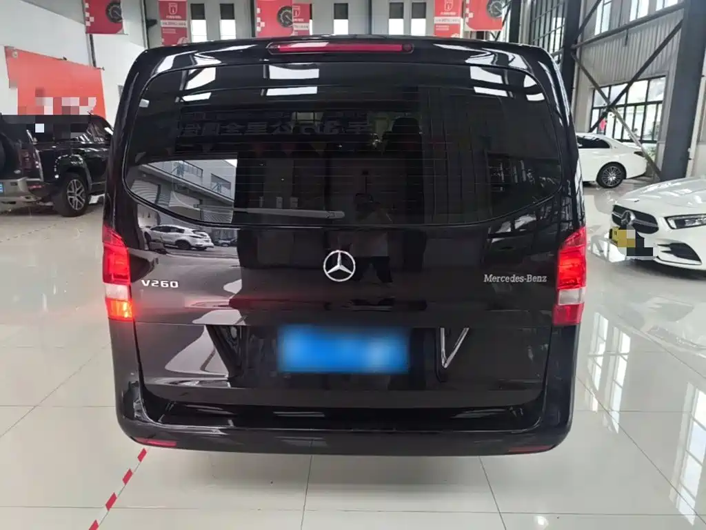 Mercedes-Benz Vito 2022 — фото 6