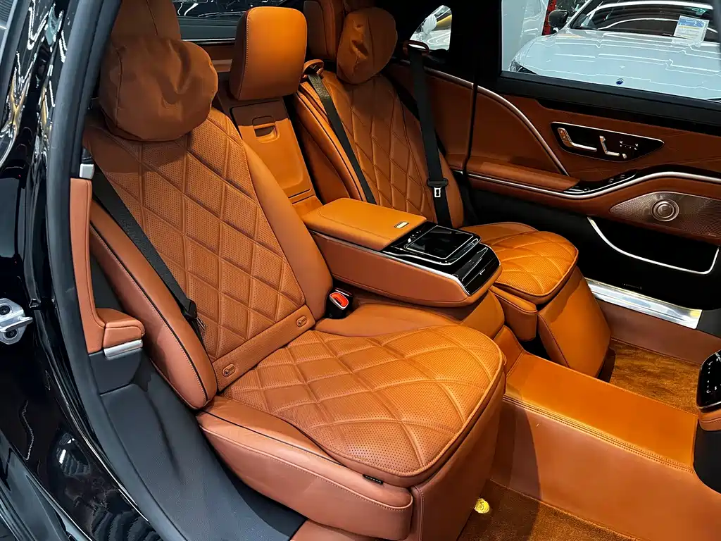 Mercedes-Benz Maybach S-Class 2023 — фото 6