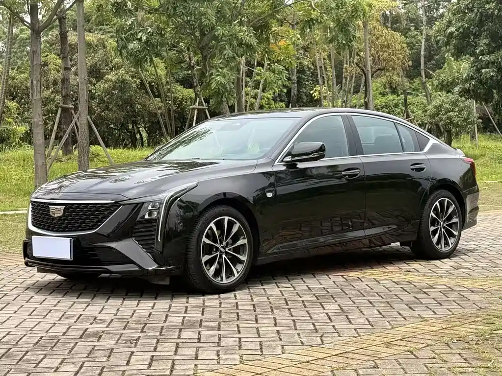 Cadillac CT5 2026 — фото 1