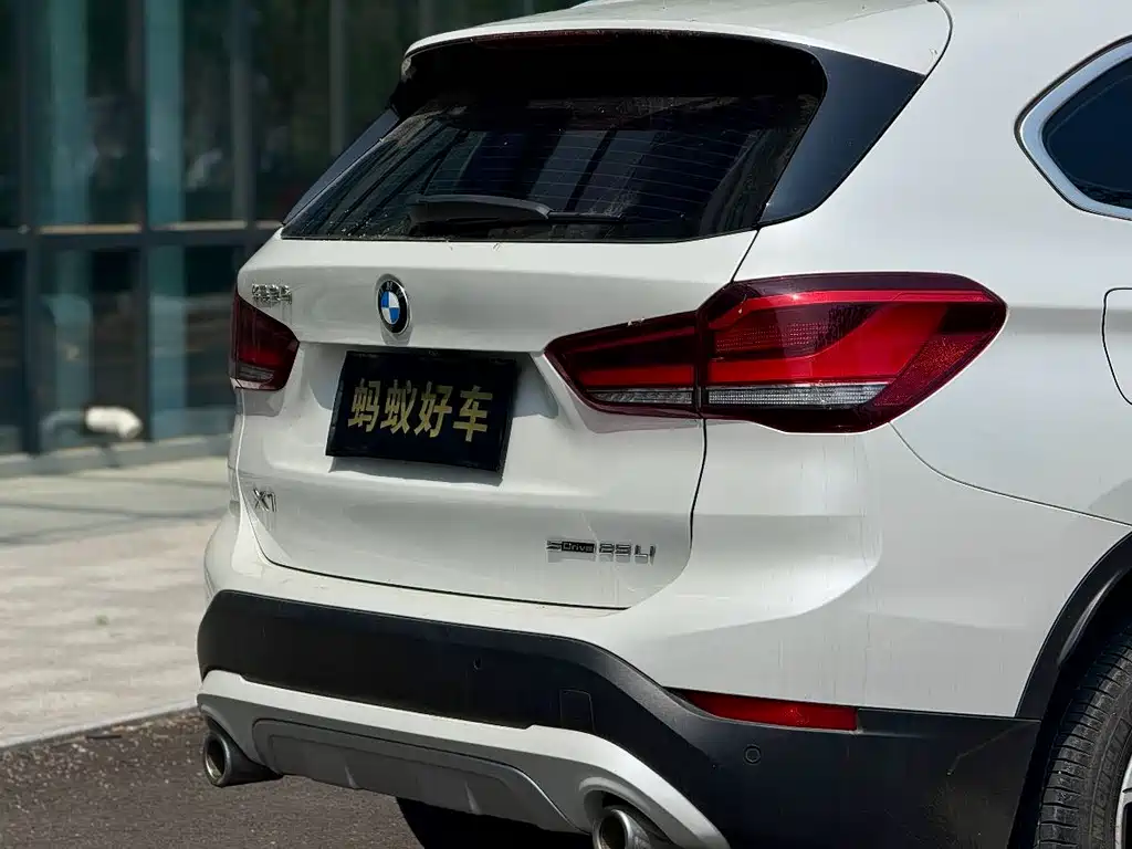 BMW X1 2021 — фото 14