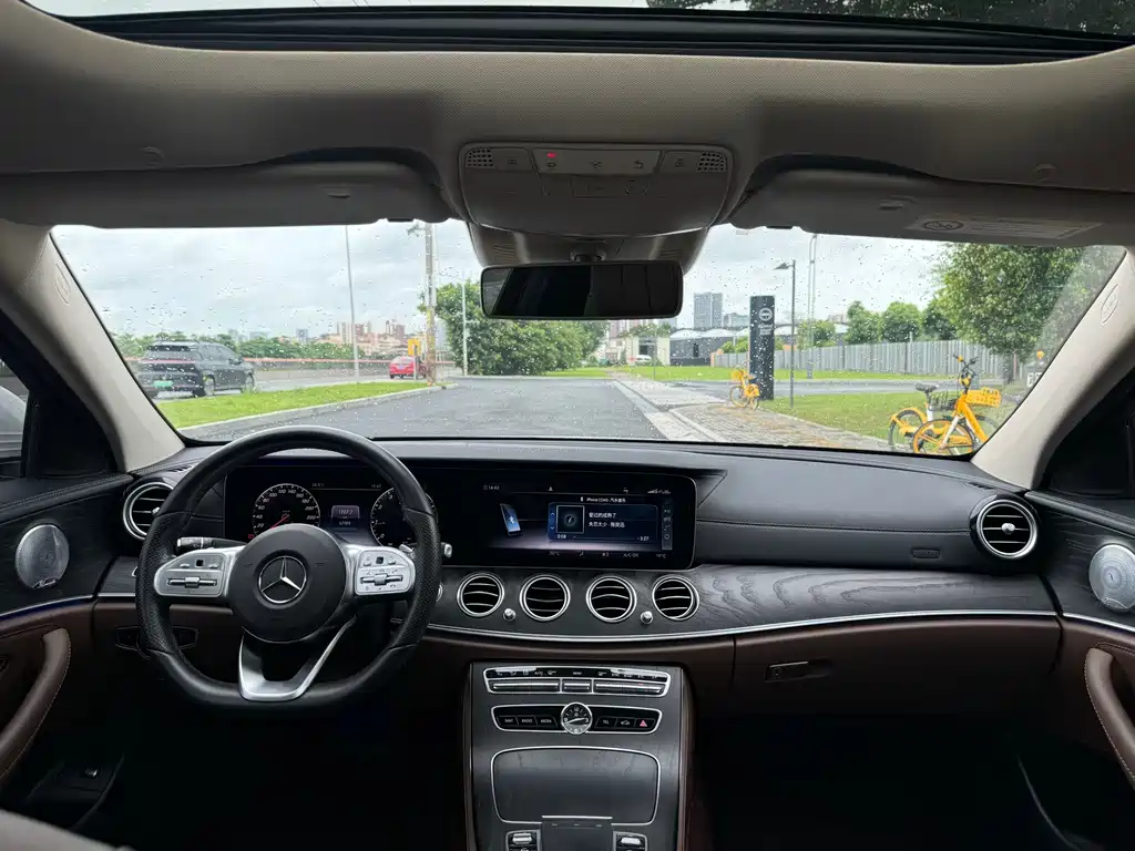 Mercedes-Benz E-Class 2020 — фото 9