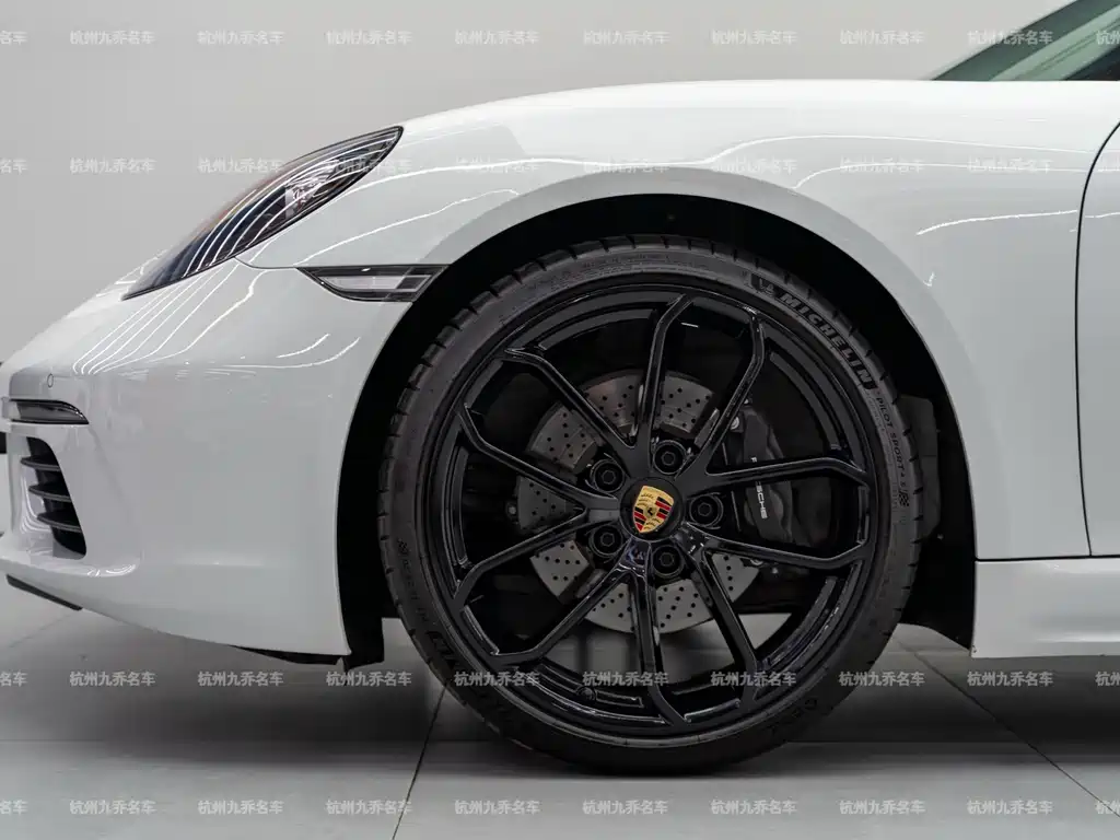 Porsche 718 2025 — фото 10