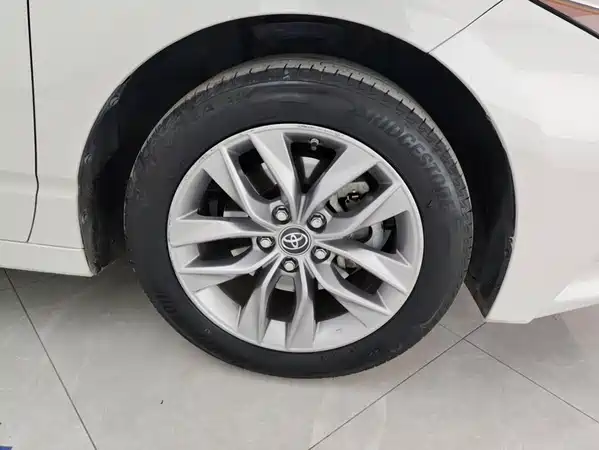 Toyota Avalon 2021