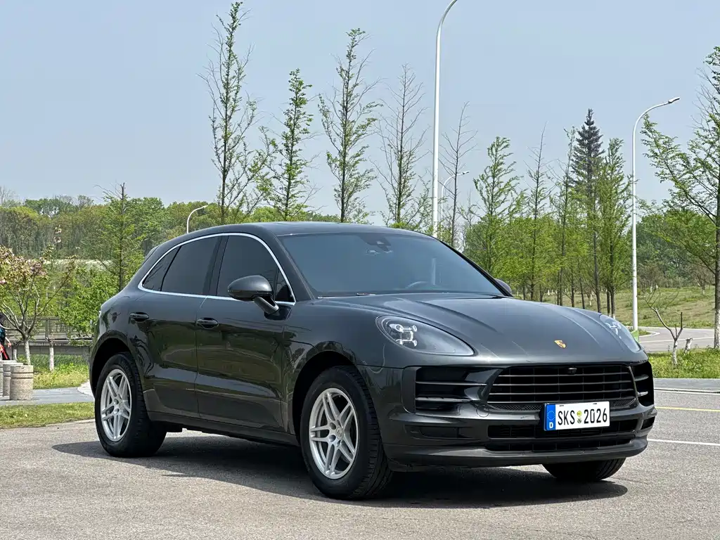 Porsche Macan 2021