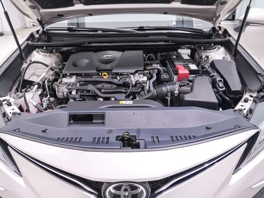 Toyota Camry 2024 — фото 19