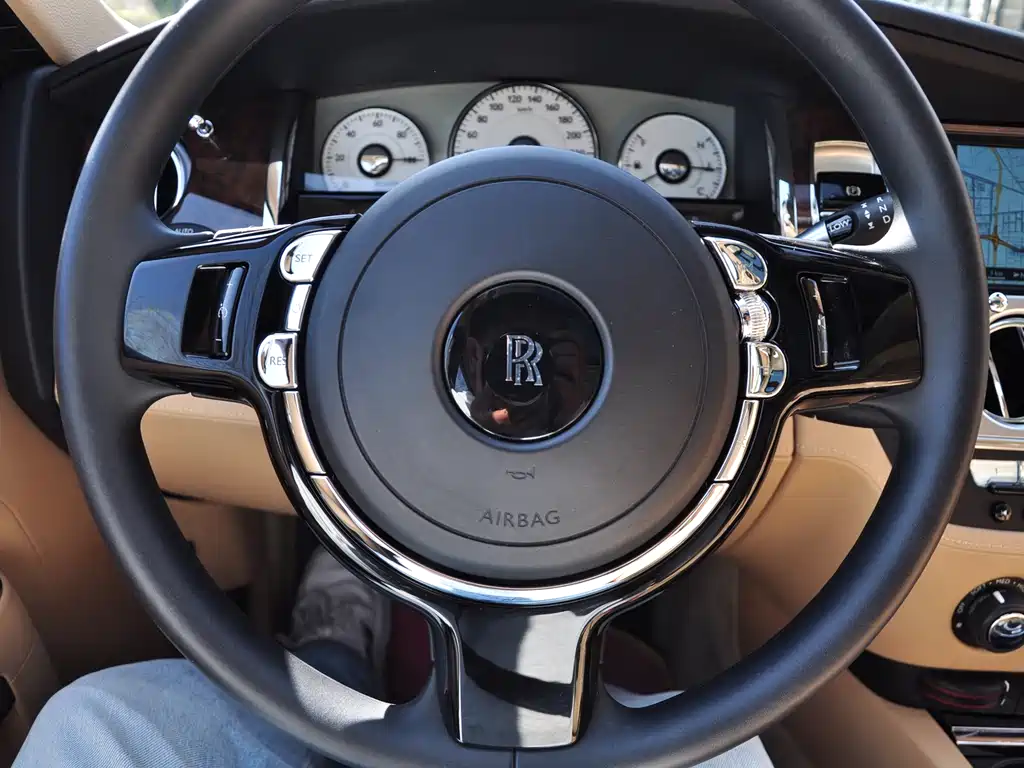 Rolls-Royce Ghost 2013 — фото 7