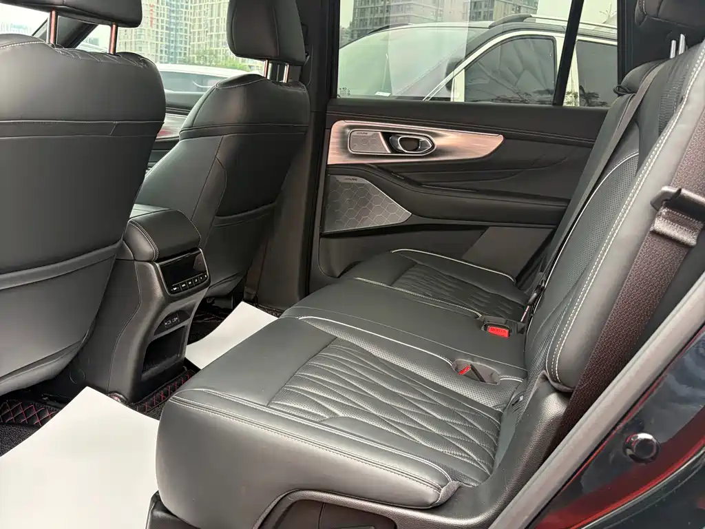 GAC Motor Trumpchi GS8 2023 — фото 14