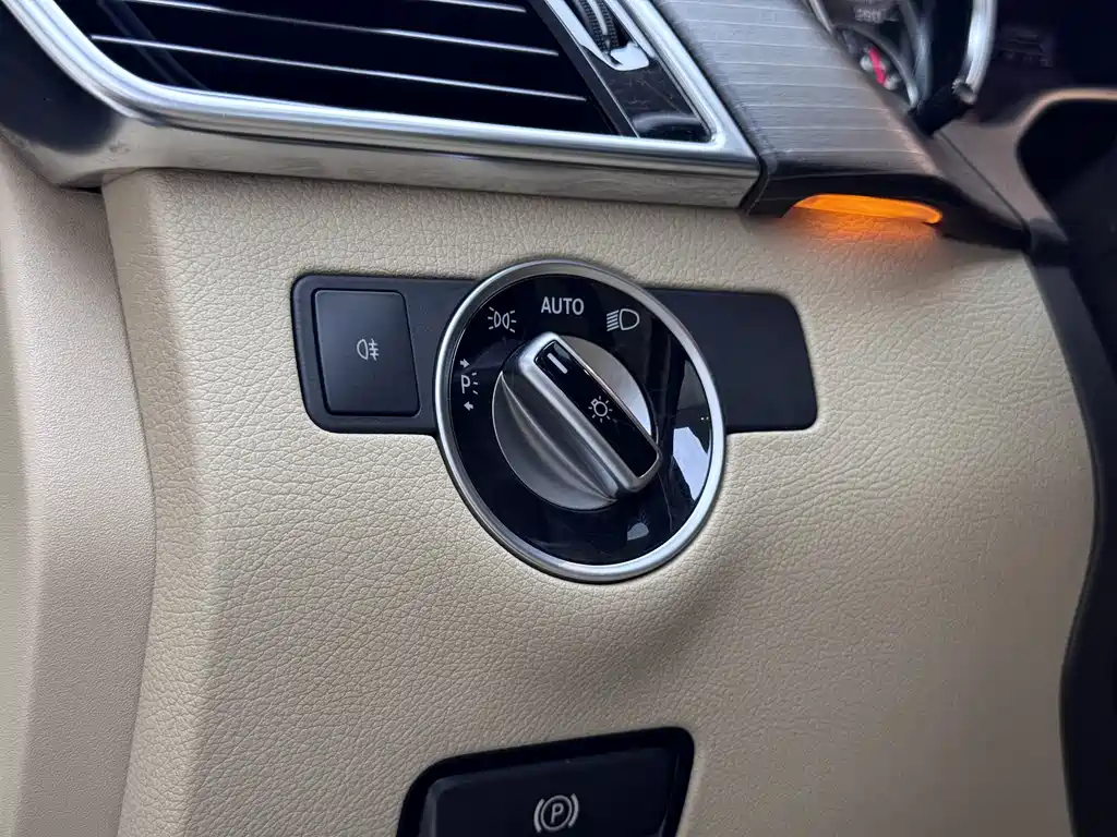 Mercedes-Benz GLE 2019 — фото 11