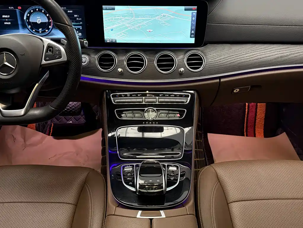 Mercedes-Benz E-Class 2017 — фото 10