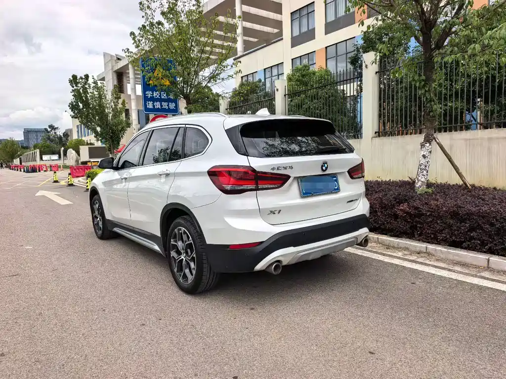 BMW X1 2020 — фото 5