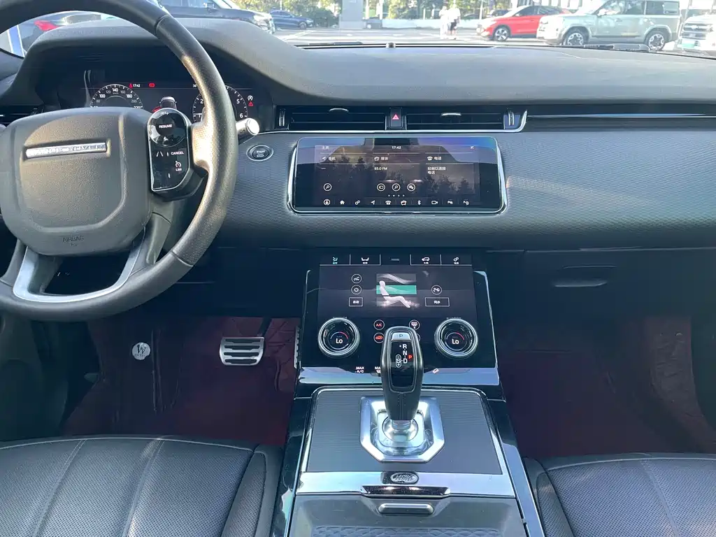 Land Rover Range Rover Evoque 2021 — фото 10