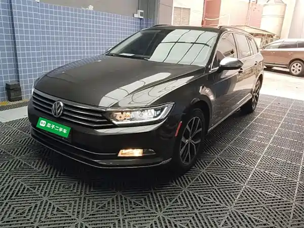 Volkswagen Viloran 2016