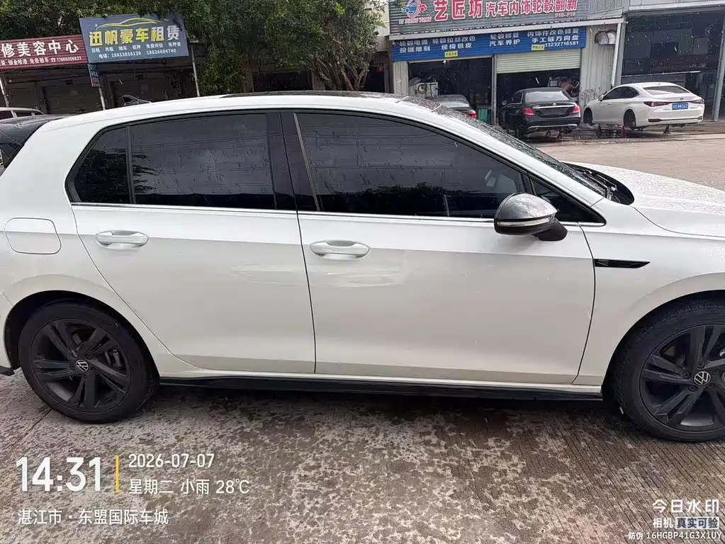 Volkswagen Golf 2022