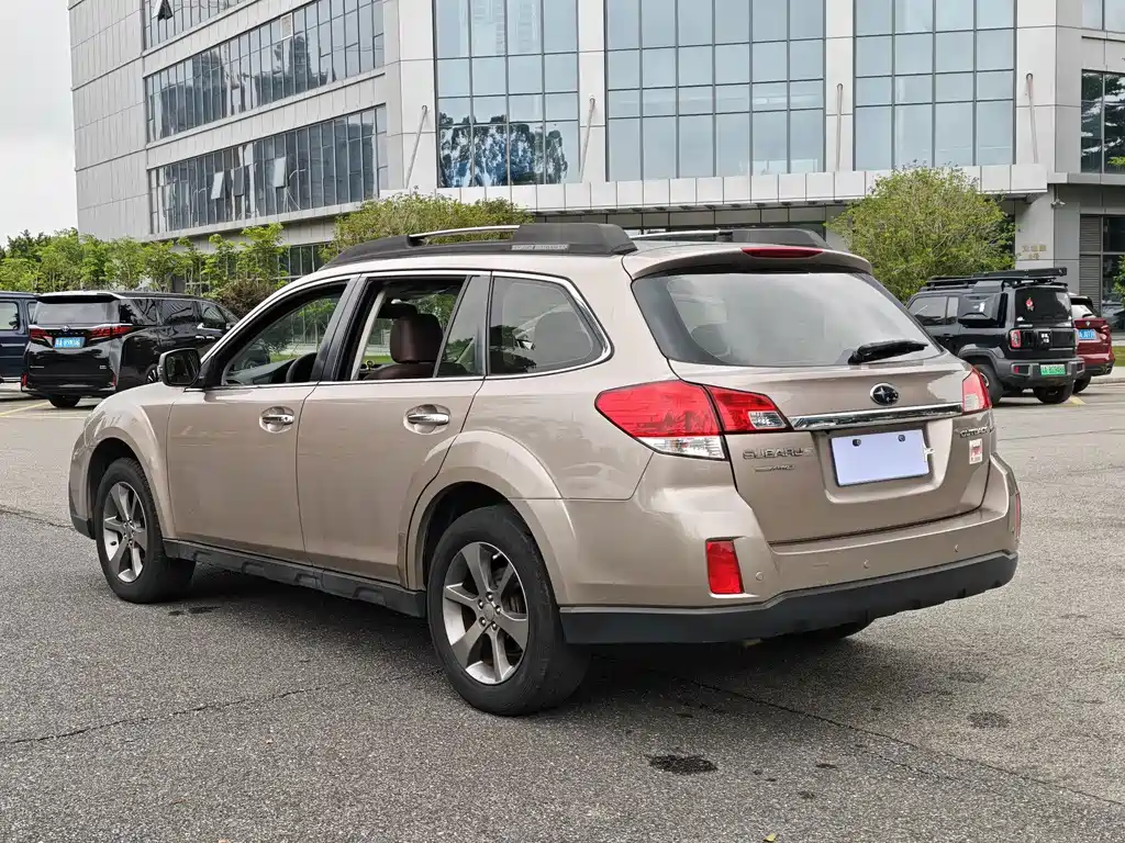Subaru Outback 2014 — фото 14