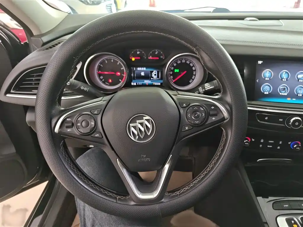 Buick Regal 2020 — фото 16