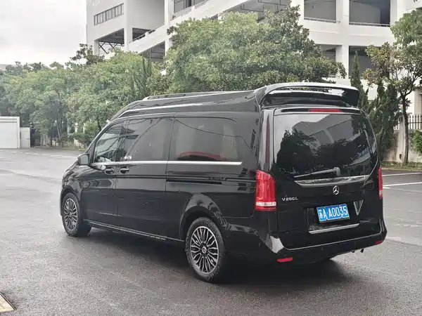 Mercedes-Benz V-Class 2021
