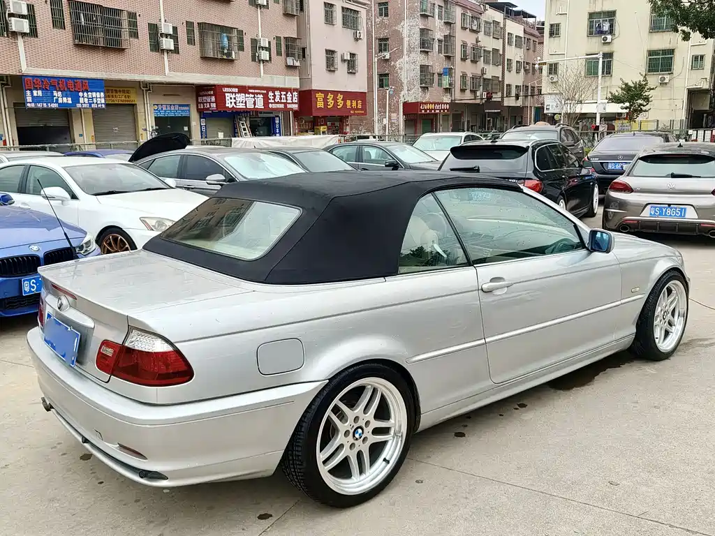 BMW 3 Series 2002 — фото 18