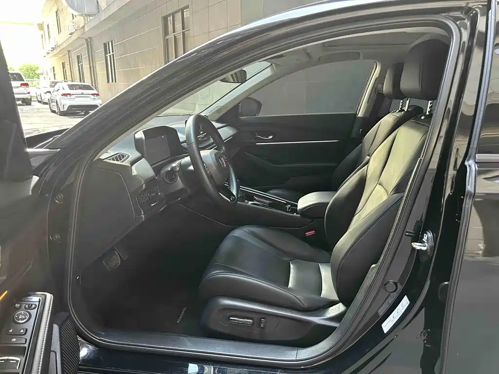 Honda Accord 2025 — фото 10