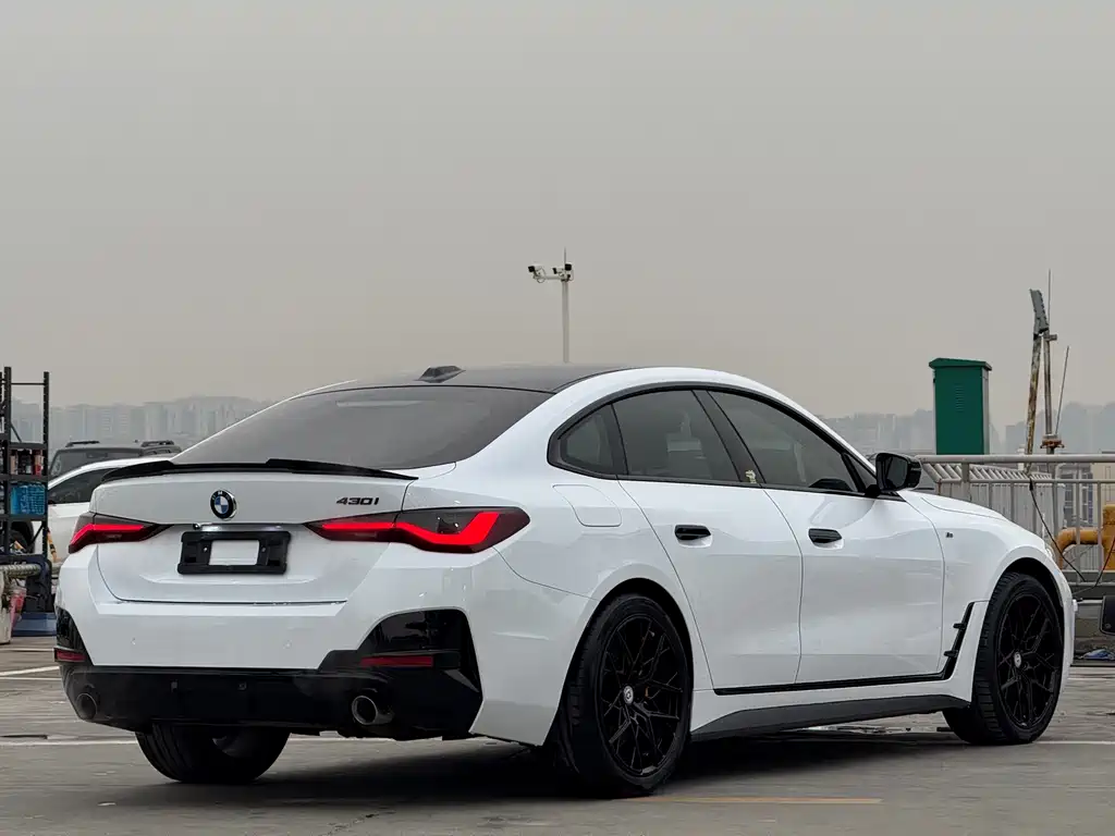 BMW 4 Series 2022 — фото 16