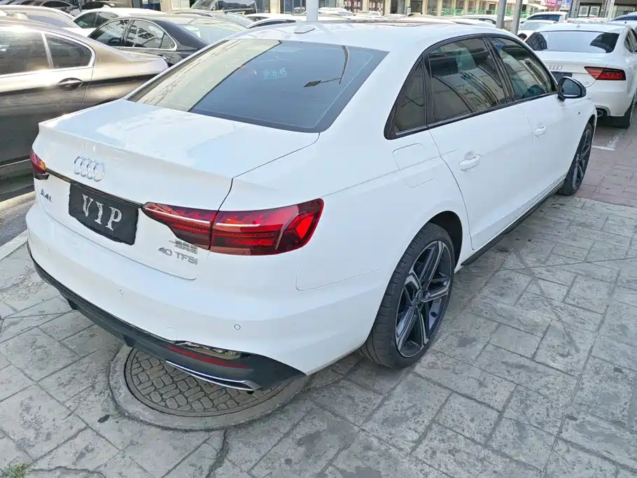 Audi A4L 2023