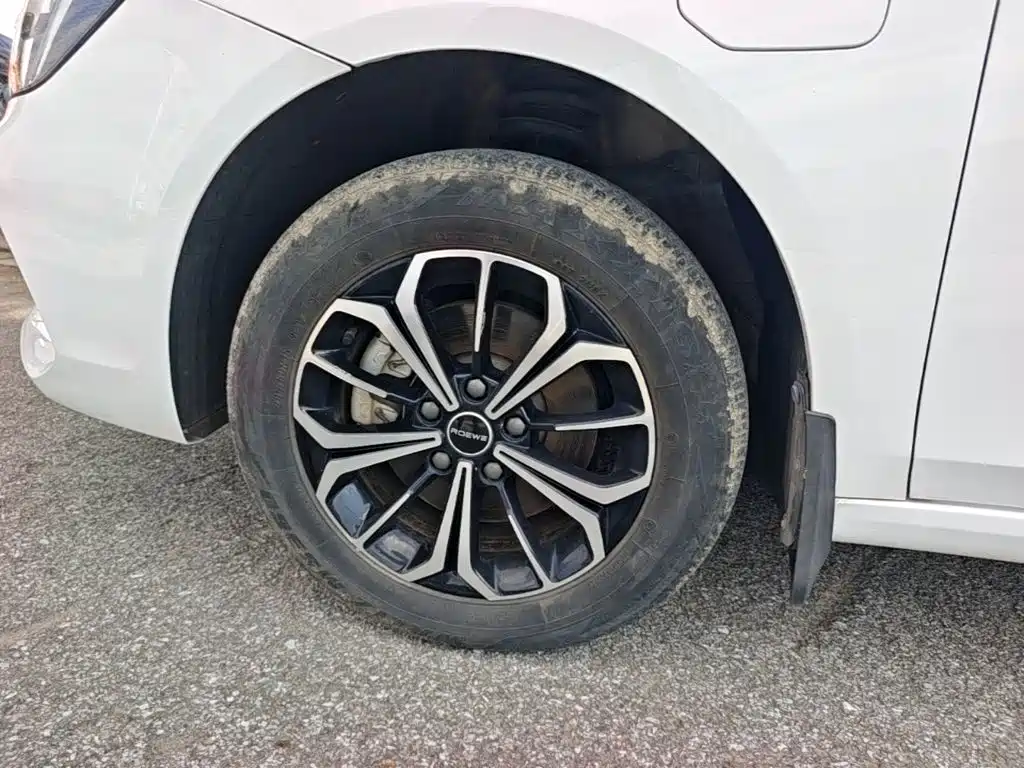 Roewe i6 MAX New Energy 2022 — фото 23