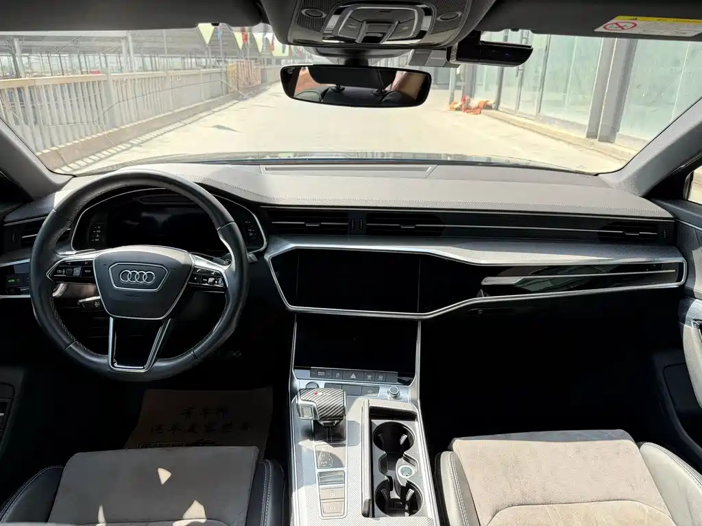 Audi A6L 2022 — фото 8