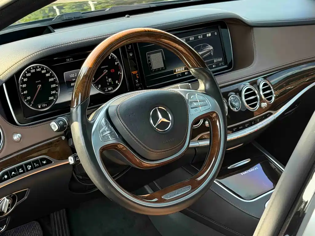 Mercedes-Benz Maybach S-Class 2015 — фото 7