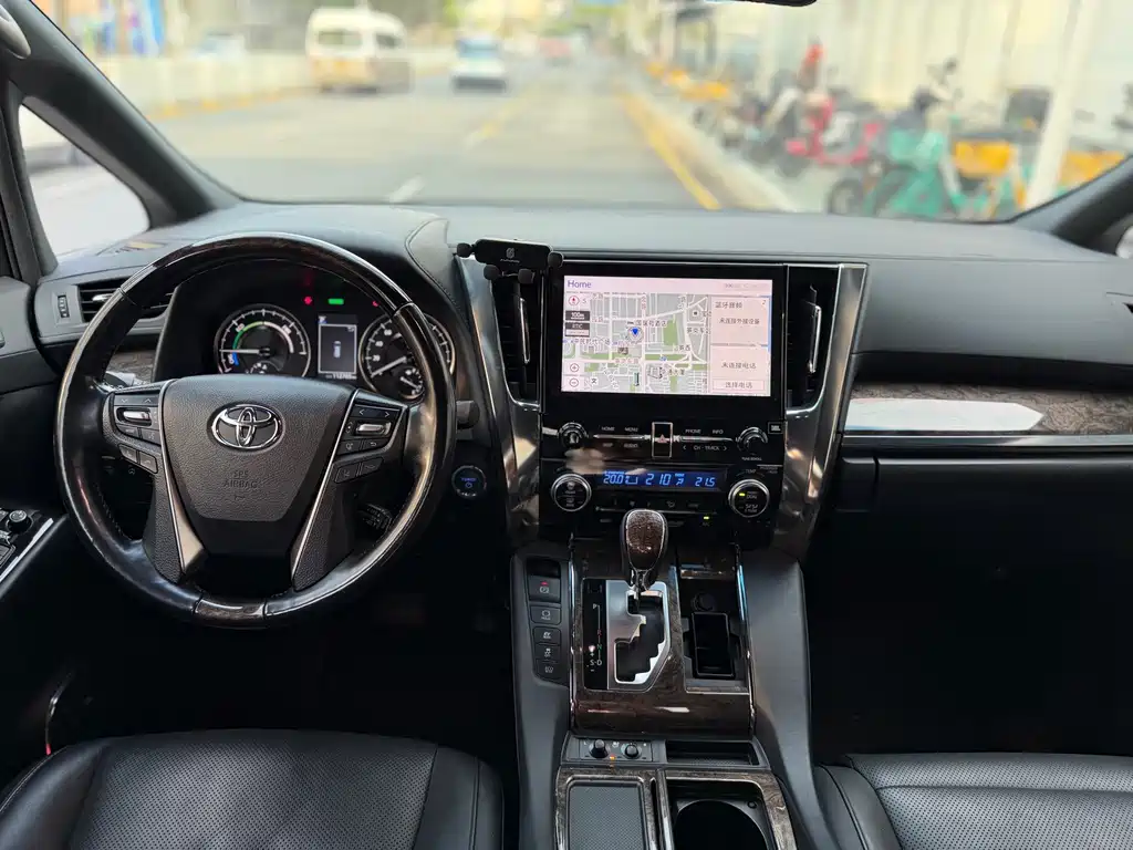 Toyota Alphard 2021 — фото 6