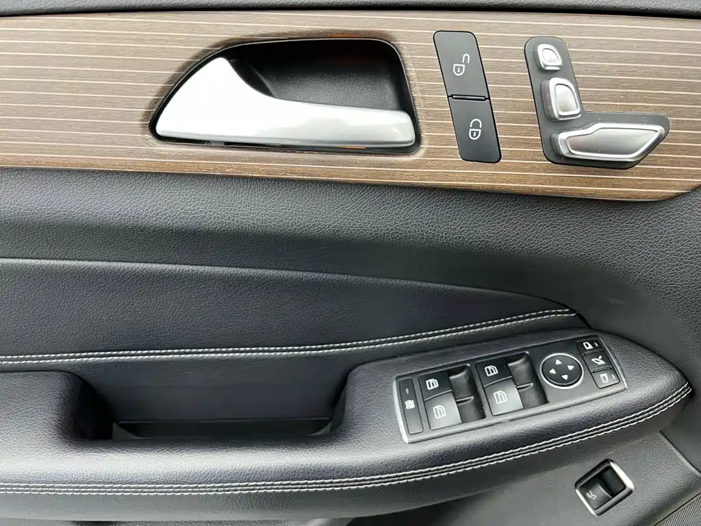 Mercedes-Benz GLE 2019 — фото 18