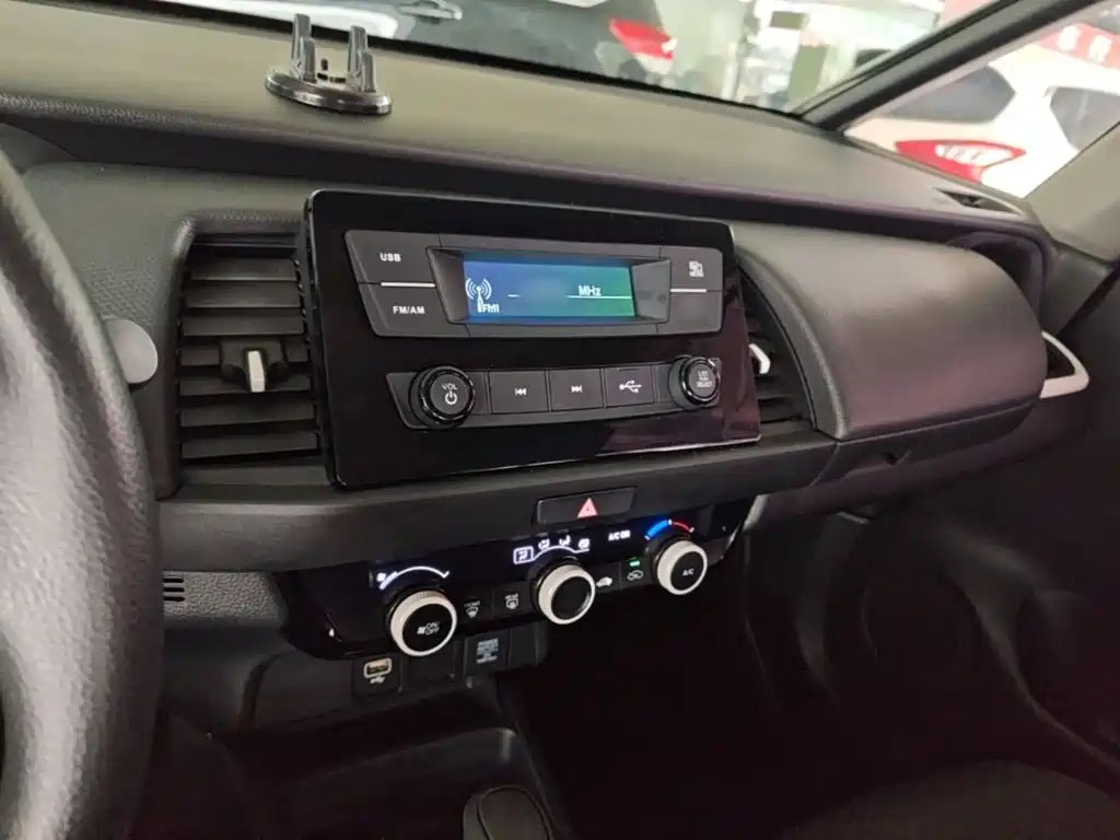 Honda Fit 2023 — фото 10