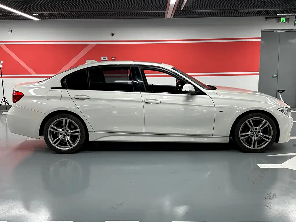 BMW 3 Series 2017 — фото 7