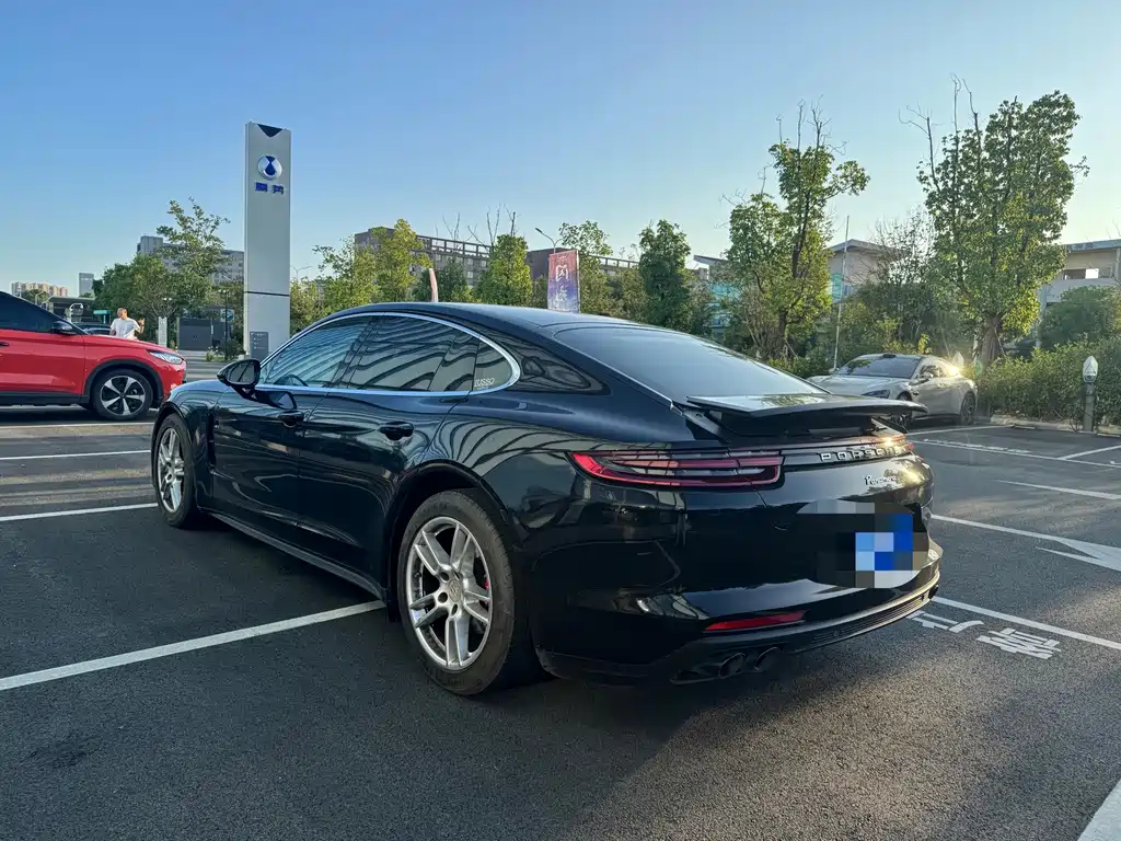 Porsche Panamera 2019 — фото 12
