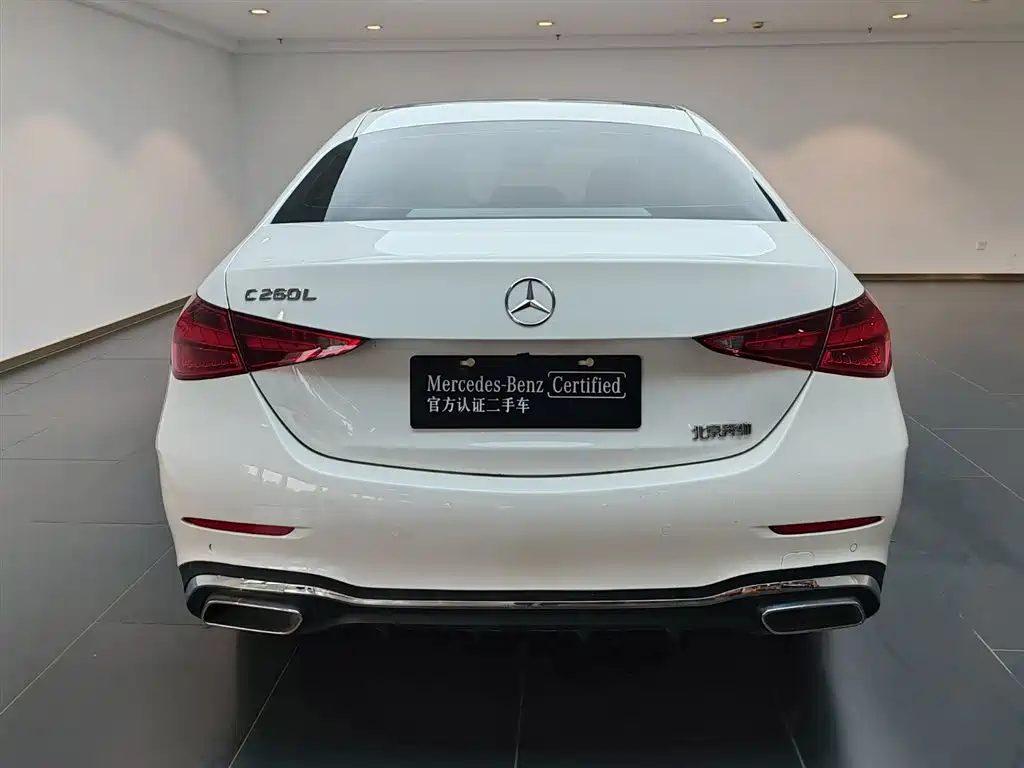 Mercedes-Benz C-Class 2024