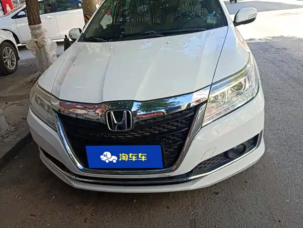 Honda Crider 2016