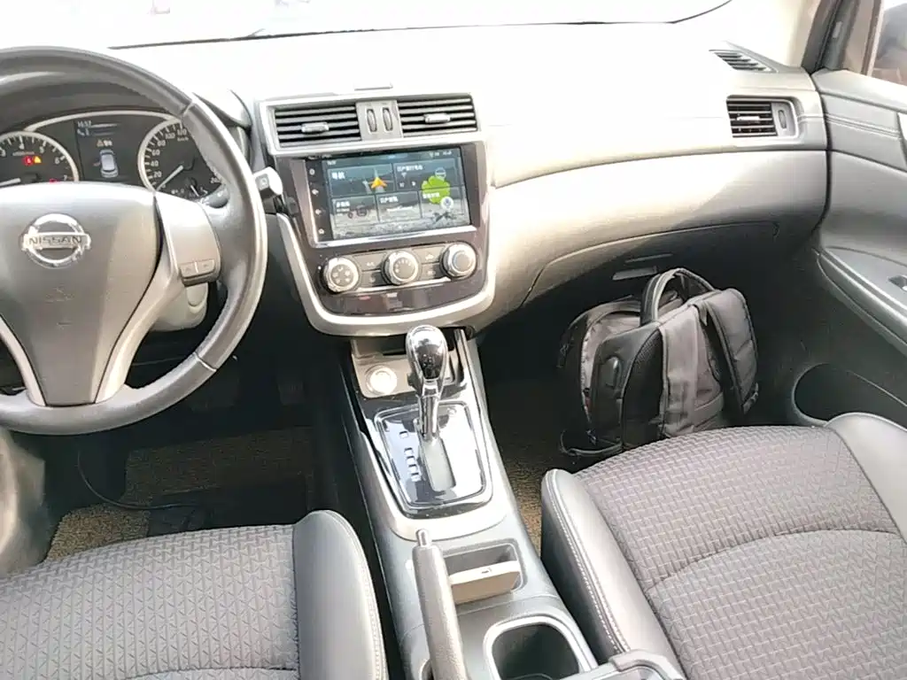 Nissan Tiida 2020 — фото 13