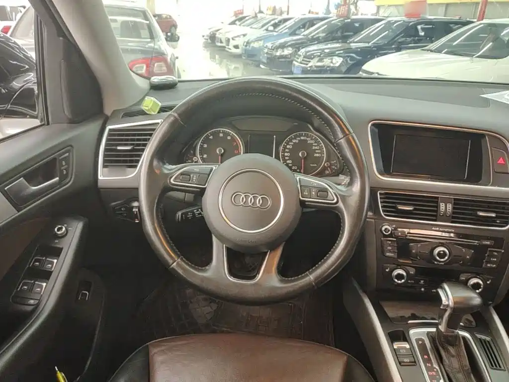 Audi Q5 2016 — фото 11