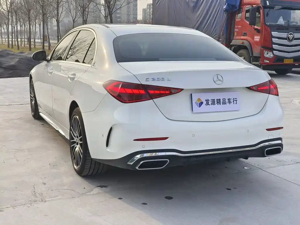 Mercedes-Benz C-Class 2023 — фото 16
