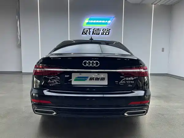 Audi A6L 2022
