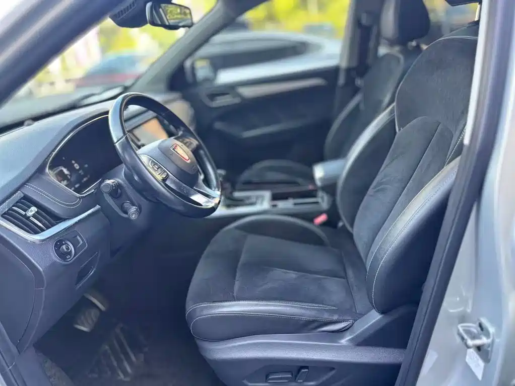 Roewe RX5 New Energy 2018